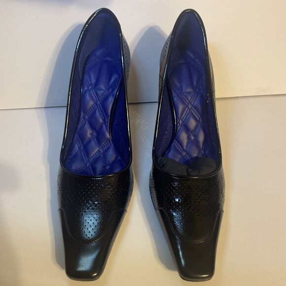 Burberry Chisel Perforated Leather Pointed-Toe Pumps Women’s US Size 6.5 EU 37 - Picture 1 of 10